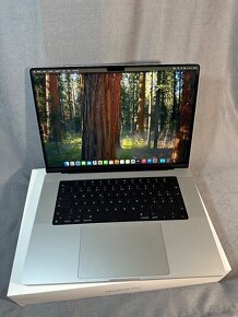 Apple MacBook Pro M1 16palcov - 2