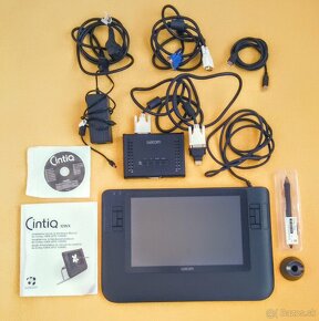 Grafický tablet WACOM Cintiq 12 WX (DTZ-1200W) - 2