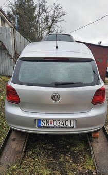 VW Polo 1.6 TDI 6R strieborna metalíza - 2