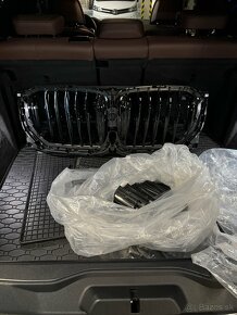 BMW x5 originál predný grill - 2