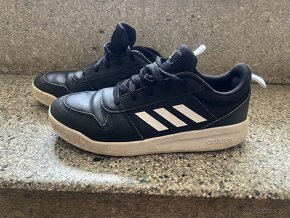 Botasky adidas č. 36 2/3 - 2