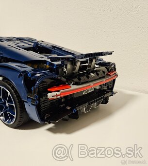 LEGO 42083 Bugatti Chiron - 2