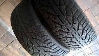 2 ks 225/45 R18 95V XL TAURUS Serbia 7mm DOT4119 LEN 45€/kus - 2