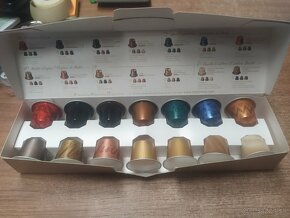 Kávovar NESPRESSO ESSENZA MINI C30 - 2