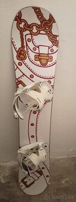 154 cm pekny damsky snowboard B by BURTON + viazko FLOW - 2