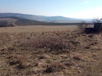 NA PREDAJ-POZEMOK SNOV, CHVOJNICA - KOPANICE. 2000 M2 SÚKR - 2