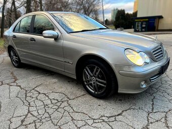 Mercedes Benz C200 W203 - 2