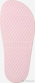 Dámske šľapky Adidas veľkosť 39 - 2