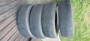 Hankook Kinergy 4S 215/65 R16 102V - 2