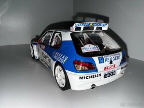 Ford Escort RS / Peugeot 306 1:18 - 2