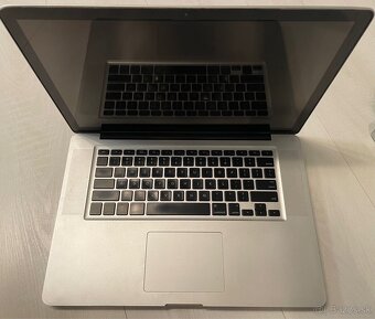 [2] Apple MacBook Pro 15” A1286 - na diely - 2