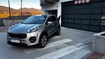 KOA SPORTAGE 2.0 crdi 4x4 A/T - 2