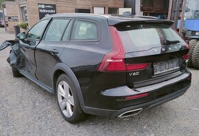 Volvo V60 D4 2,0D 140kw CROSS COUNTRY-Náhradní díly - 2