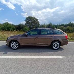 Škoda Octavia Combi 2.0 Diesel 110kw Dsg - 2