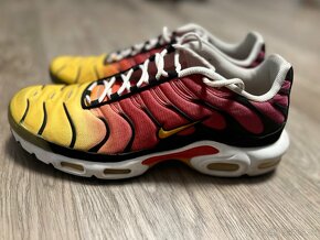 Nike Air Max Plus TN Yellow Pink Gradient - 2