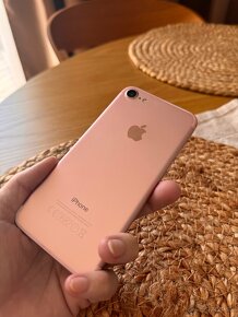 iPhone 7 128GB  Rose Gold - 2