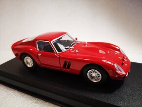 Predám kovový  model auta Ferrari 250 GTO 1962, 1:43 - 2