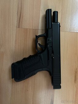 Airsoft glock 17 - 2