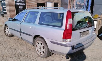 Volvo V70II D5 120kw - Náhradní díly - 2