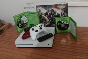 Xbox One S 1TB,2 ovládače - 2