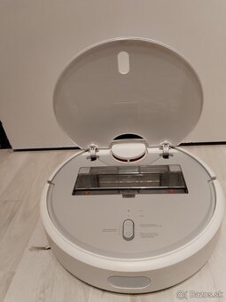 Roboticky vysavac Xiaomi - 2