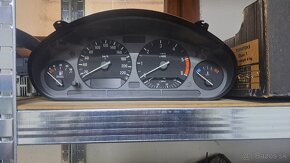 Bmw e36 2.5 TD budiky - 2