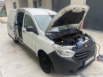 Predám NEPOJAZDNE Dacia Dokker 1.6 60kw Benzín/Plyn - 2