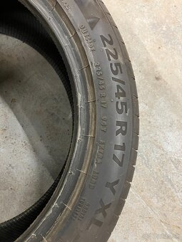 Pneu 225/45r17 - 2