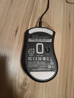 Predávam hernú myš razer deathadder V2 za 35 eur. - 2