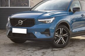 Volvo XC40 B3 Core A/T/Blue/ - 2