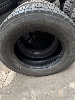 Predám 315/60R22,5 - 2