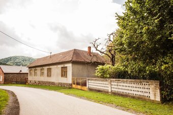 Na predaj rodinný dom, pozemok 902 m2, Handlová-Nová Lehota - 2