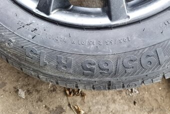 Letné pneumatiky 195/65 r15 - 2