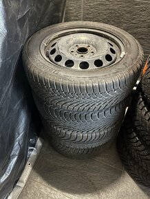 Predam zimnu sadu na plechovych diskoch 205/55 R16 - 2