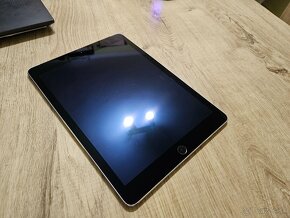 Ipad air 2 na sim kartu 128gb cierny ma len bezne znamky pou - 2