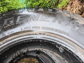 Pneu Off Road  General 285/70 R17 - 2