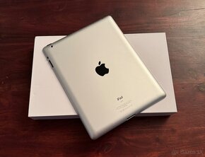  Apple iPad Air 32GB Silver - 2