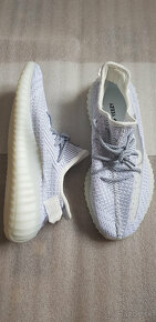 ADIDAS YEEZE WHITE PEARL - 2