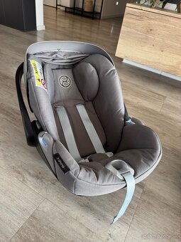 Vajicko Cybex Cloud Z i-size + otocna zakladna - 2