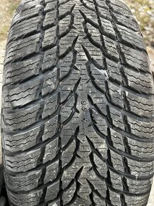 ZIMNÉ PNEU 185/55 r15 + disky a puklice - 2