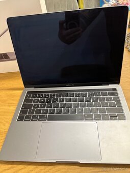 Predám MacBook pro 13 inch 2019 - 2