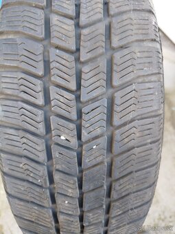 Zimne pneu 185/60 R15 - 2