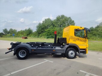 Predám Mercedes-Benz Atego 1324, hákový nosič kontajnerov - 2