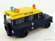 Land Rover 110 Long Police Hong Kong (1998)1:43 - 2