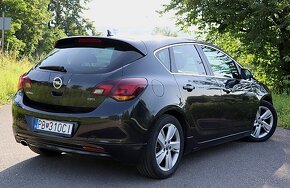 OPEL ASTRA 2.0 TDi - 2