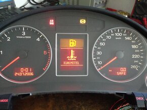 Tachometer Audi A4 B7 8E0920901H - 2