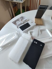 Google Pixel 6a (zachovalý + bonus Motorola moto g72) - 2