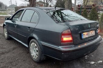 Škoda Octavia 2.0 benzín - 2