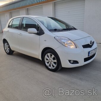 Toyota Yaris 1,3 benzin 74kw - 2