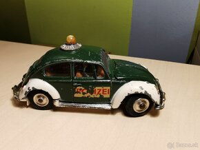 Corgi toys VW Chrobák Police - 2